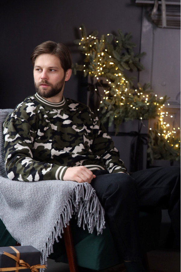Чоловічий светр "Мілітарі"