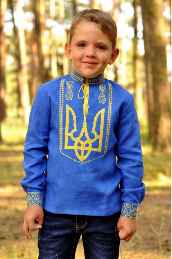 Патріотична дитяча вишита сорочка для хлопчика з тризубом Патріотична дитяча вишита сорочка для хлопчика з тризубом