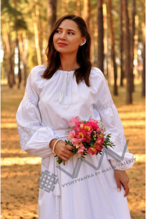 Весільне плаття з вишивкою  