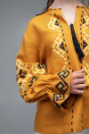 Яскрава жовта вишиванка для жінок Яскрава жовта вишиванка для жінок